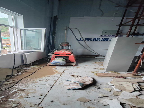 雅江地基基础下沉墙体裂缝加固注浆顶升施工